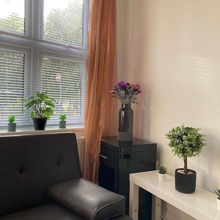 Ocean Waves Apartment Near Bournemouth Beach Esterno foto